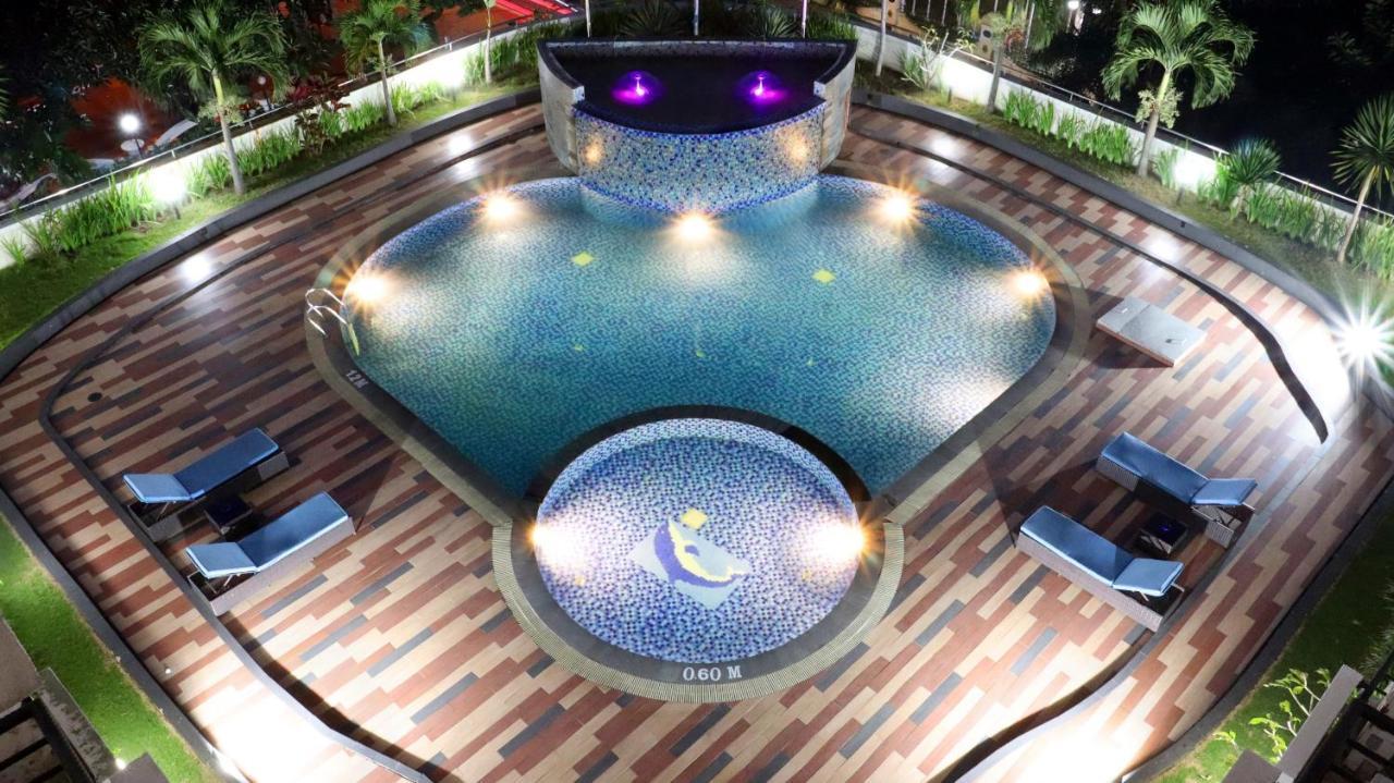 Vue Palace, Artotel Curated Bandung Extérieur photo