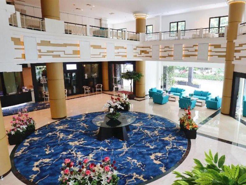 Vue Palace, Artotel Curated Bandung Extérieur photo